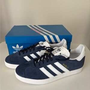Adidas Gazelle Collegiate Navy & White brand new